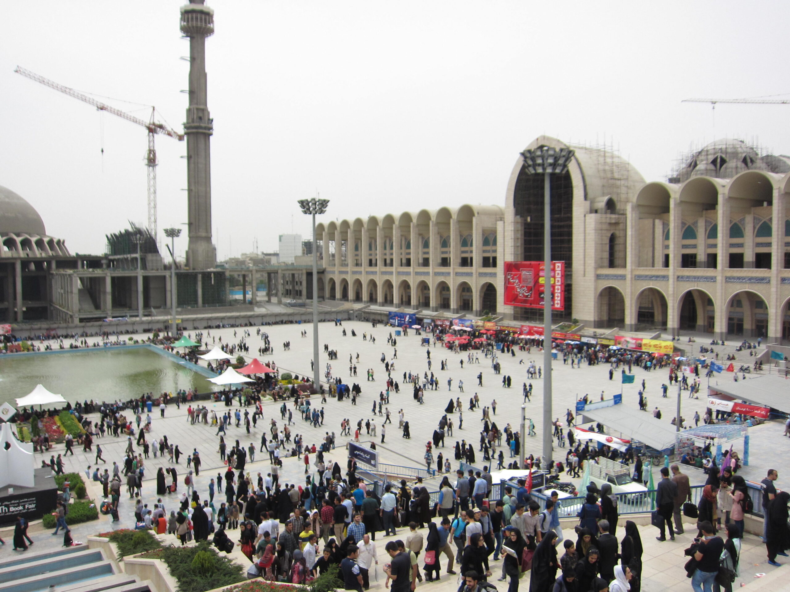 7 Unmissable Highlights of the Tehran Book Fair: A Unique Gateway to Persian Literature